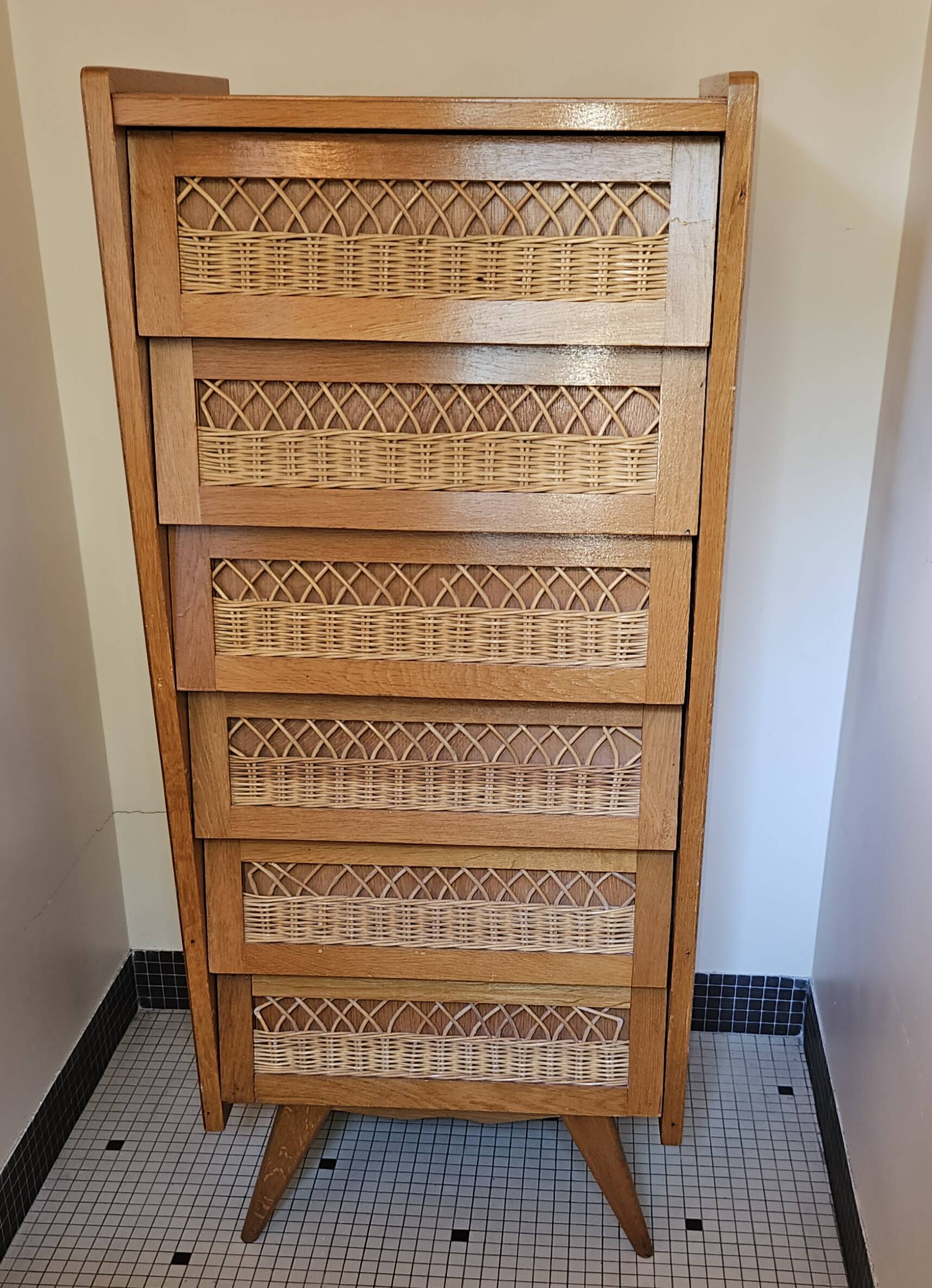 Vintage rattan weekly organizer
