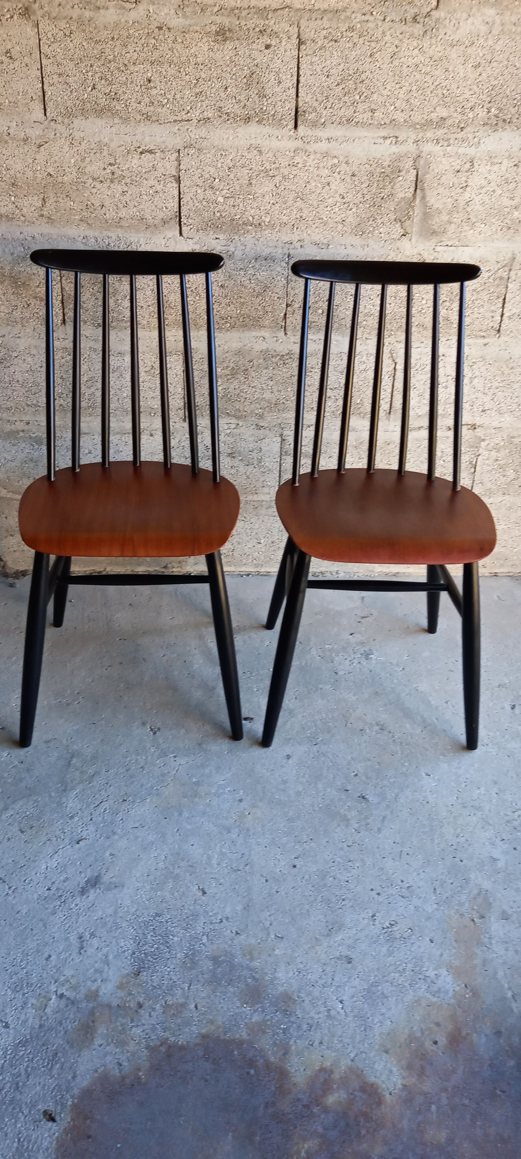 Chaises fanett d'Ilmari Tapiovaara