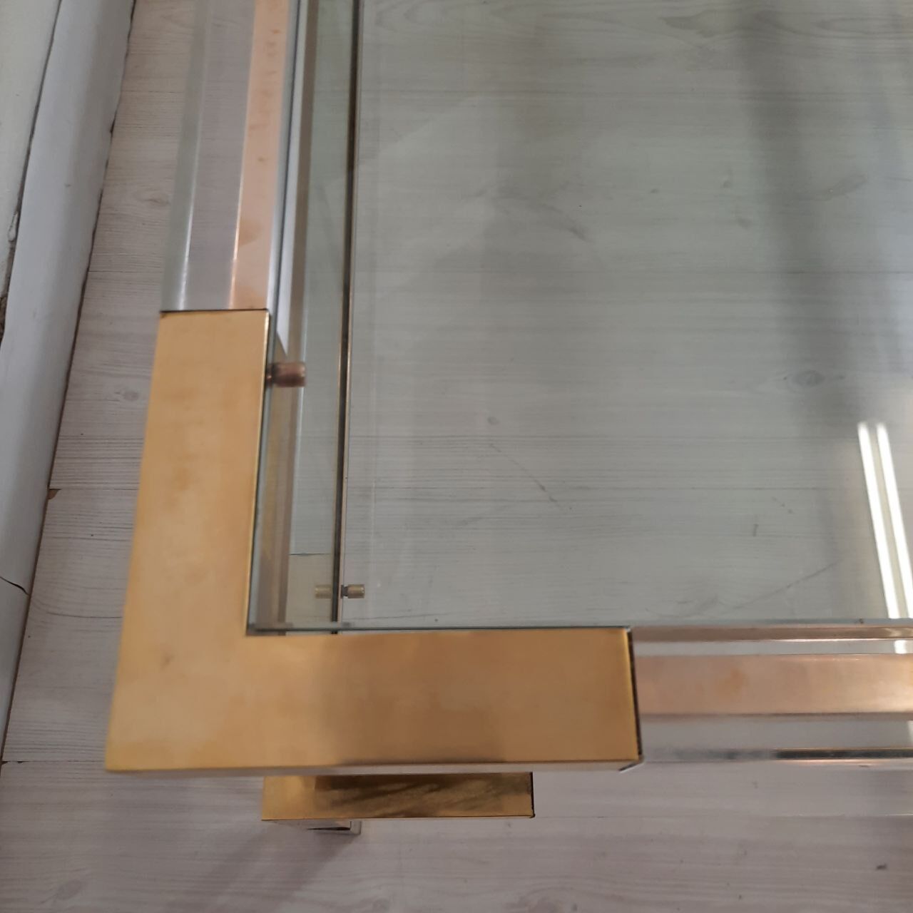 Coffee table with sliding shelf in lucite, brass and glass, Hollywood Regency