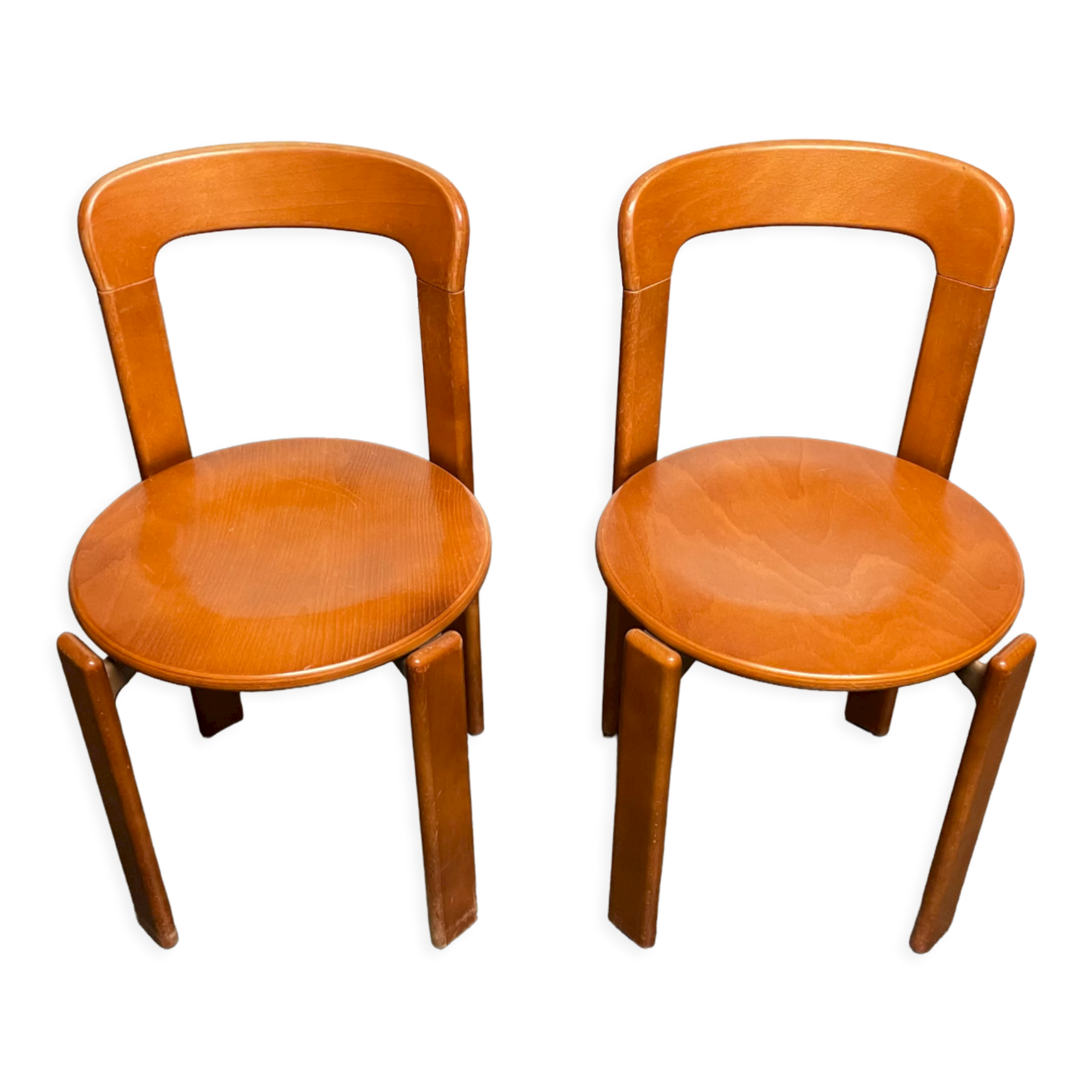 Paire de chaise modèle 33 par Bruno Rey