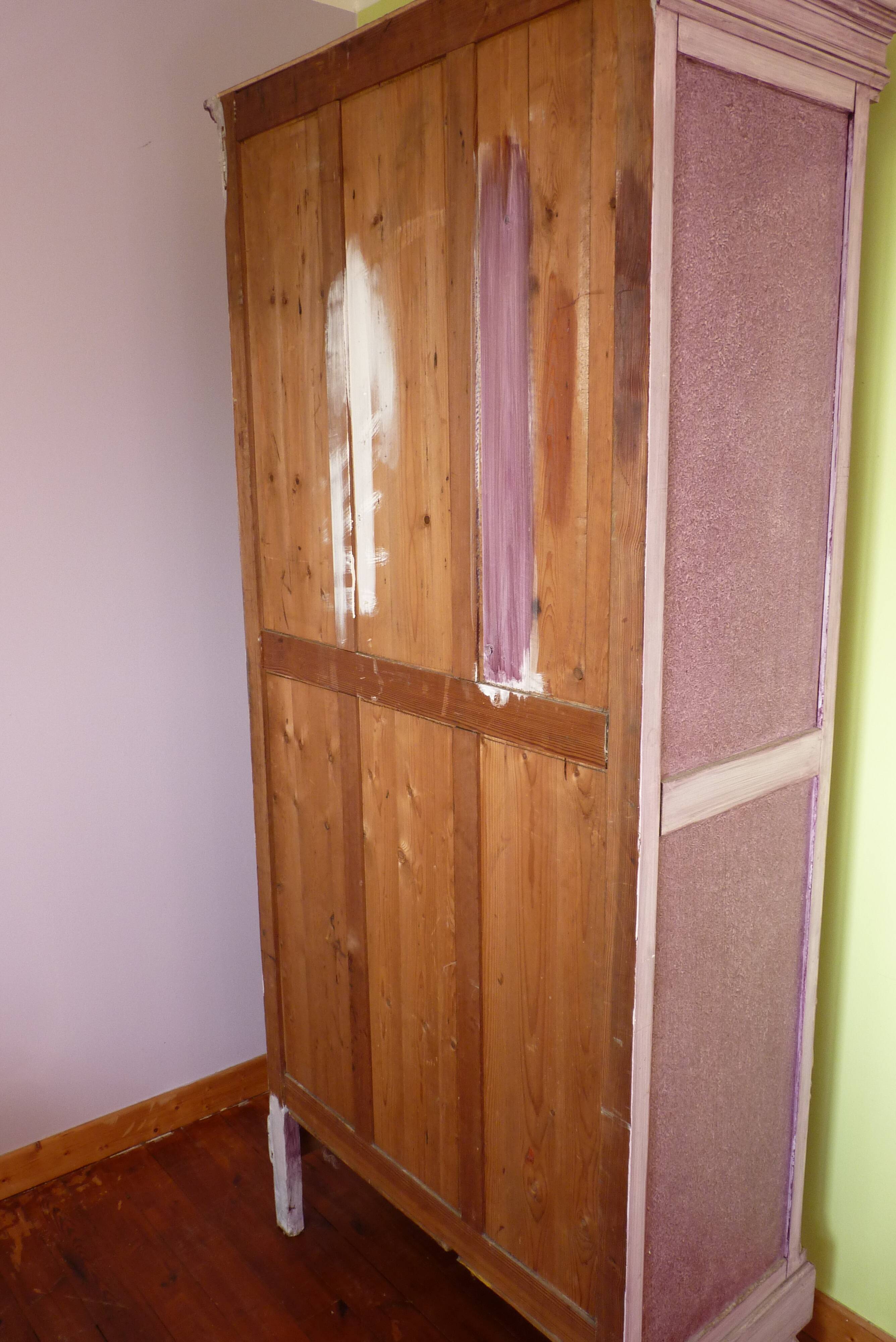 Large wardrobe with mirrored door