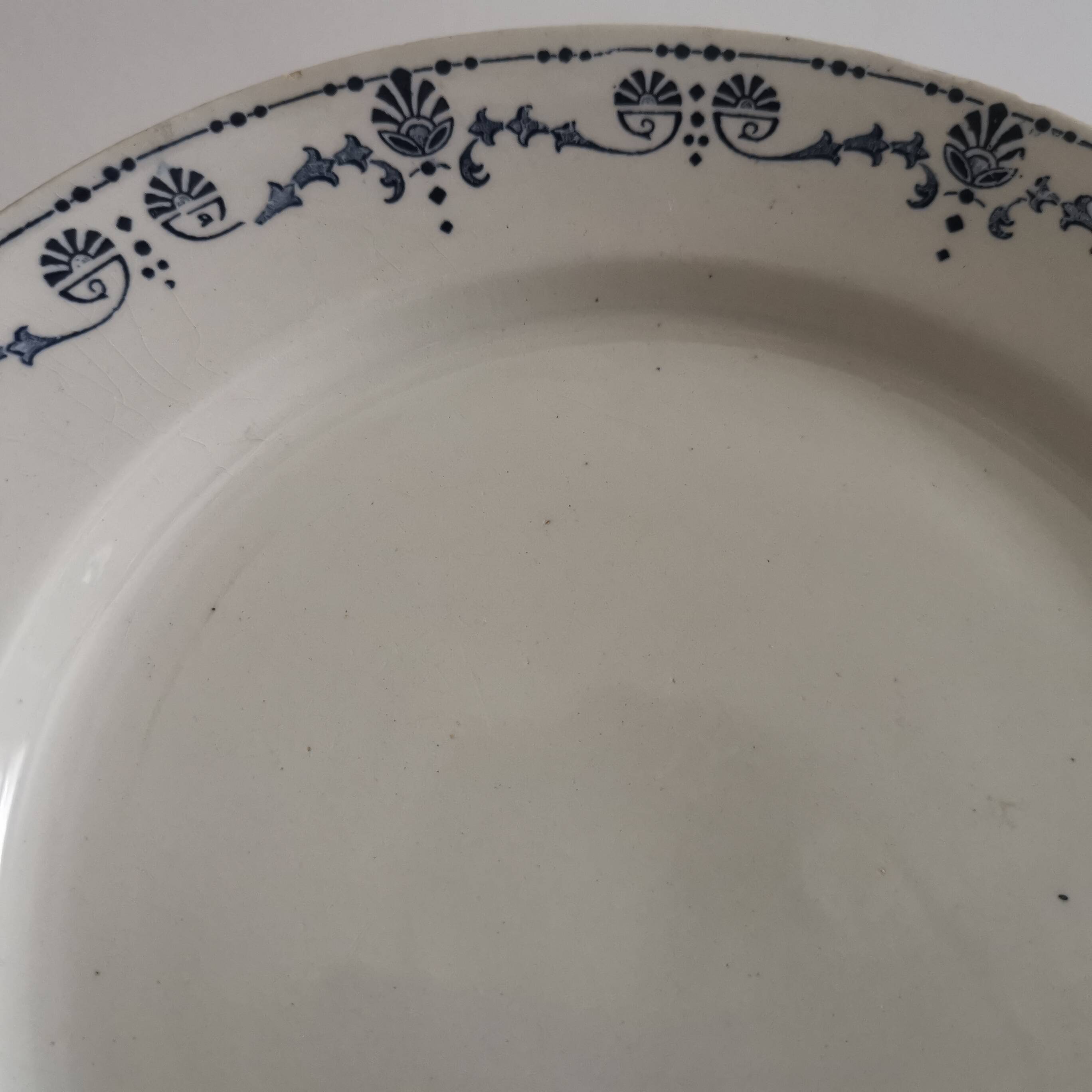 Old "Etruscan" flat plates in opaque porcelain from Gien Terre de Fer