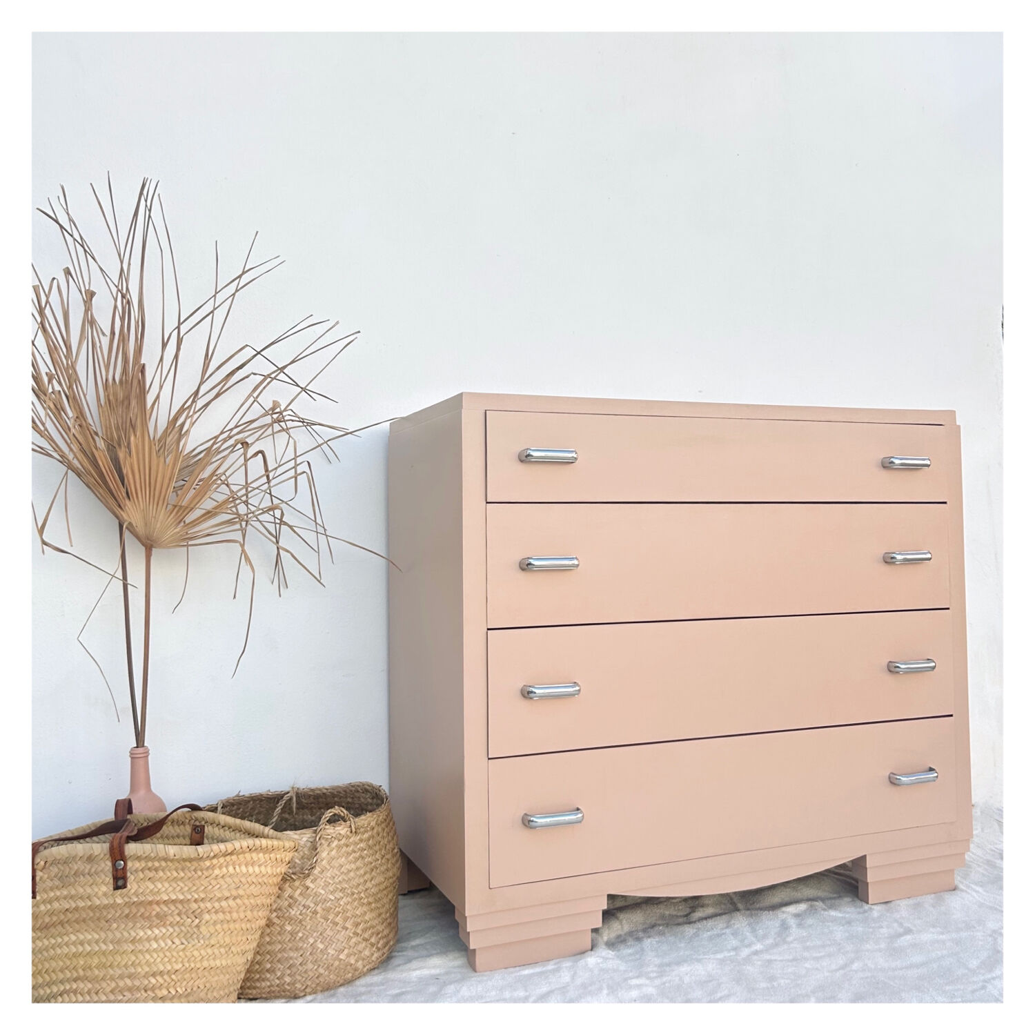 Vintage Art Deco chest of drawers