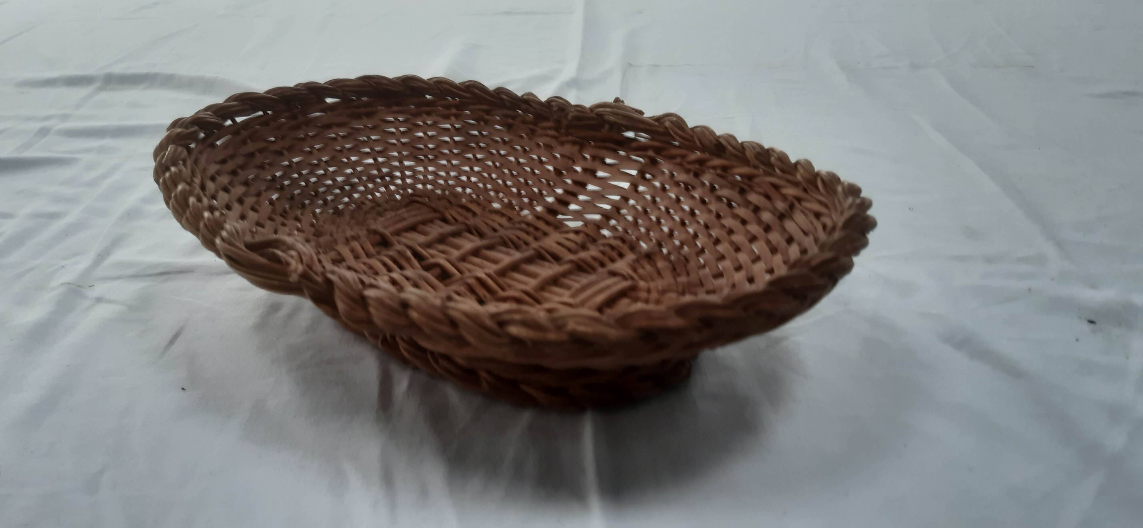 Small basket, empty basket