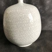 Vase ball with flattened pinched collar