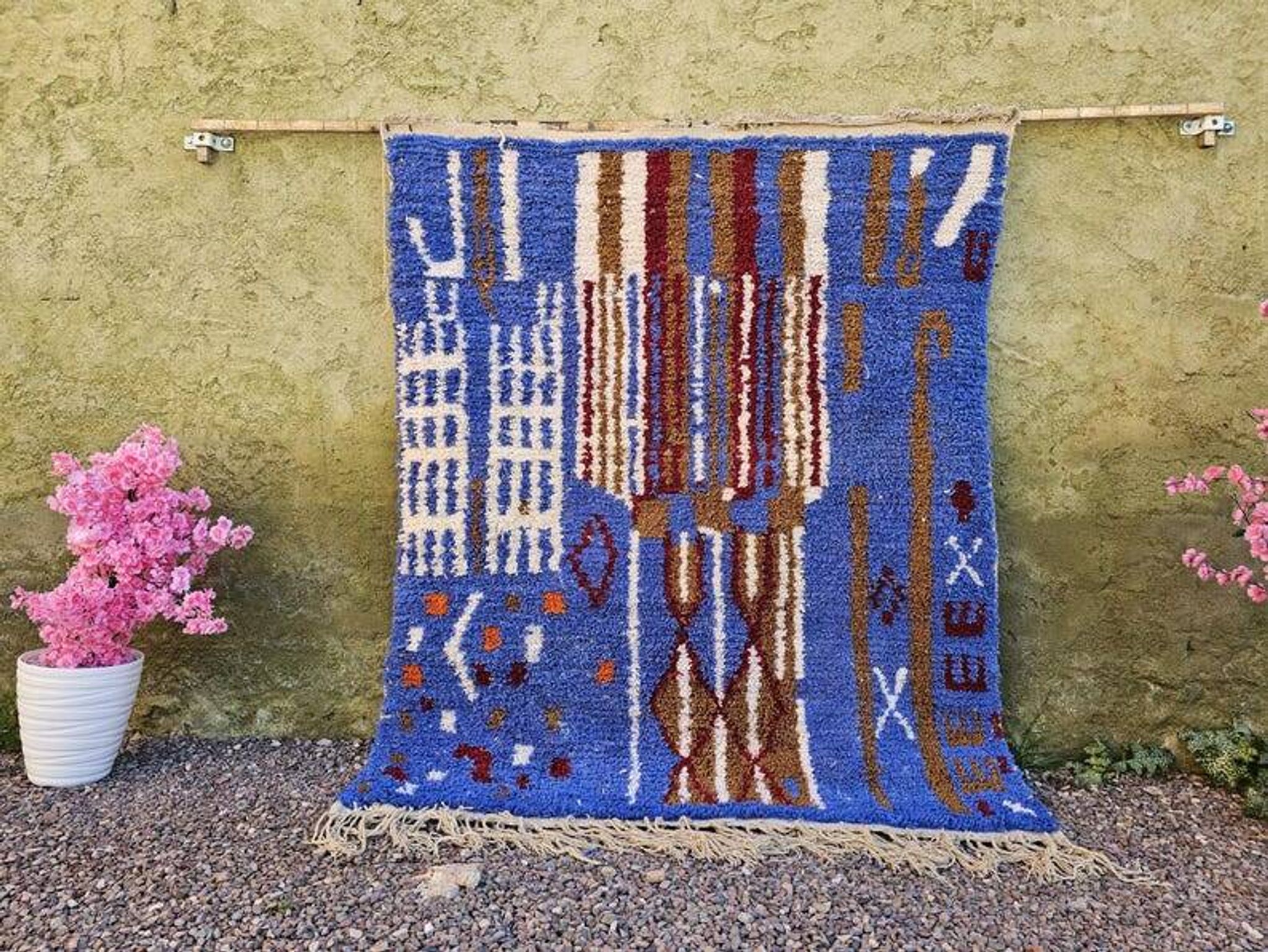 Handmade Moroccan rug 250cm x 200cm