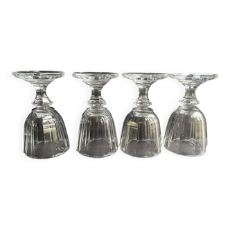 4 Wine Glasses – Strong Cut Crystal