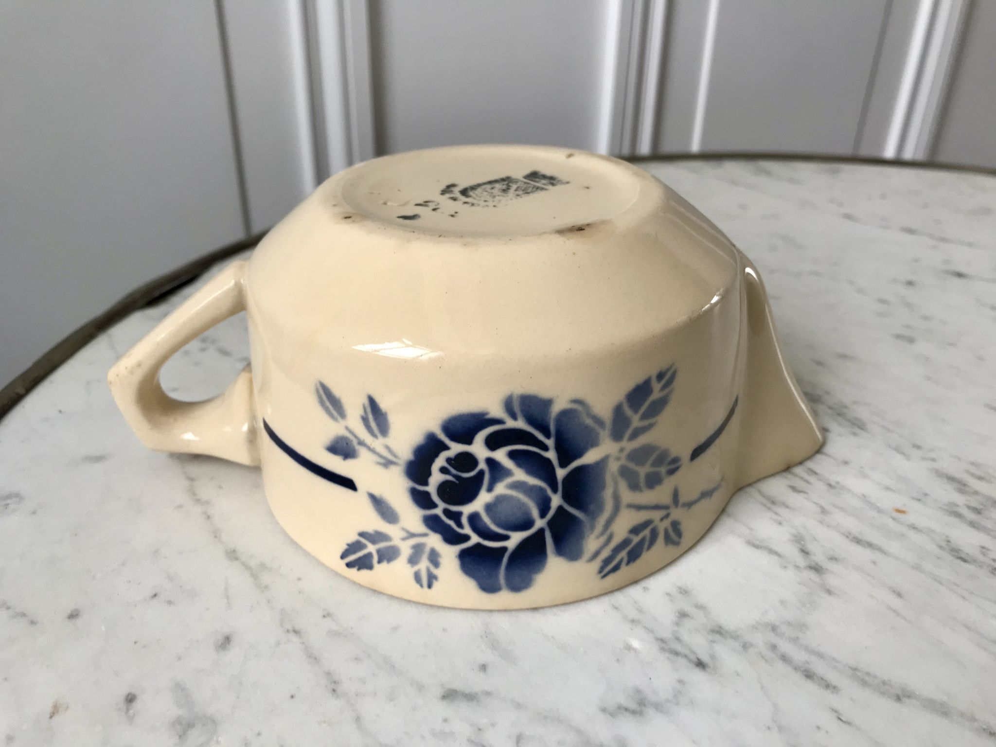 Saucière fleurs bleues Saint-Amand années 30-40