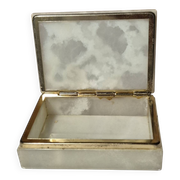 Rectangular light onyx jewellery box with brass trim, empty.