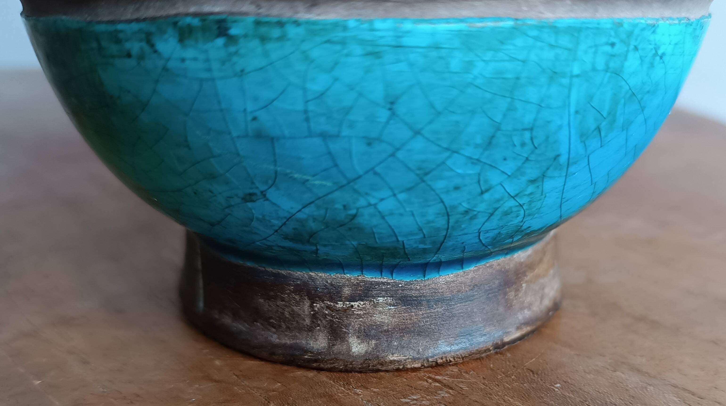 Ugo zaccagnini turquoise ceramic vase with dragon decoration