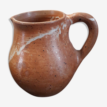 Sandstone pitcher