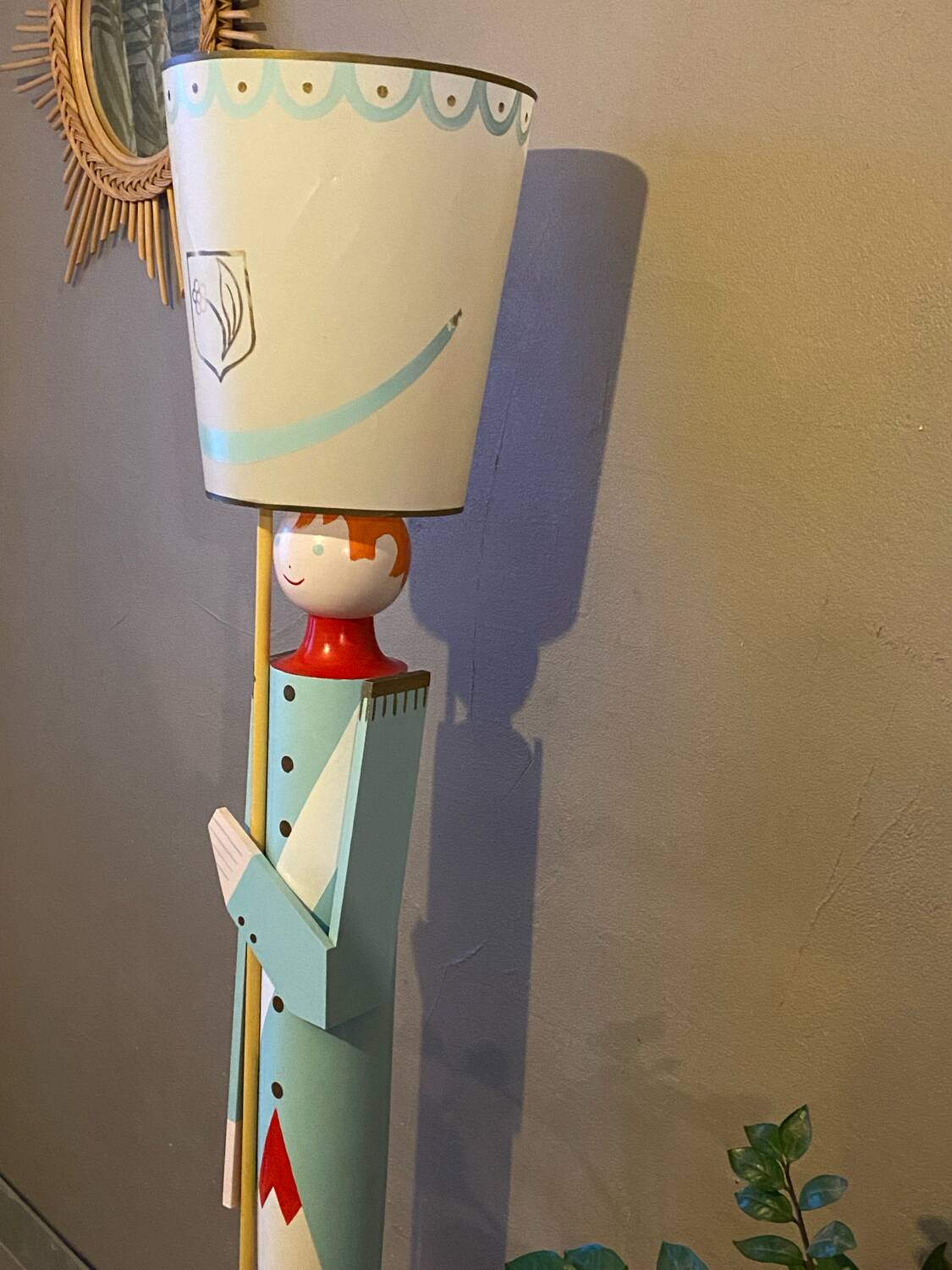 Vintage soldier floor lamp Suzanne bonnichon