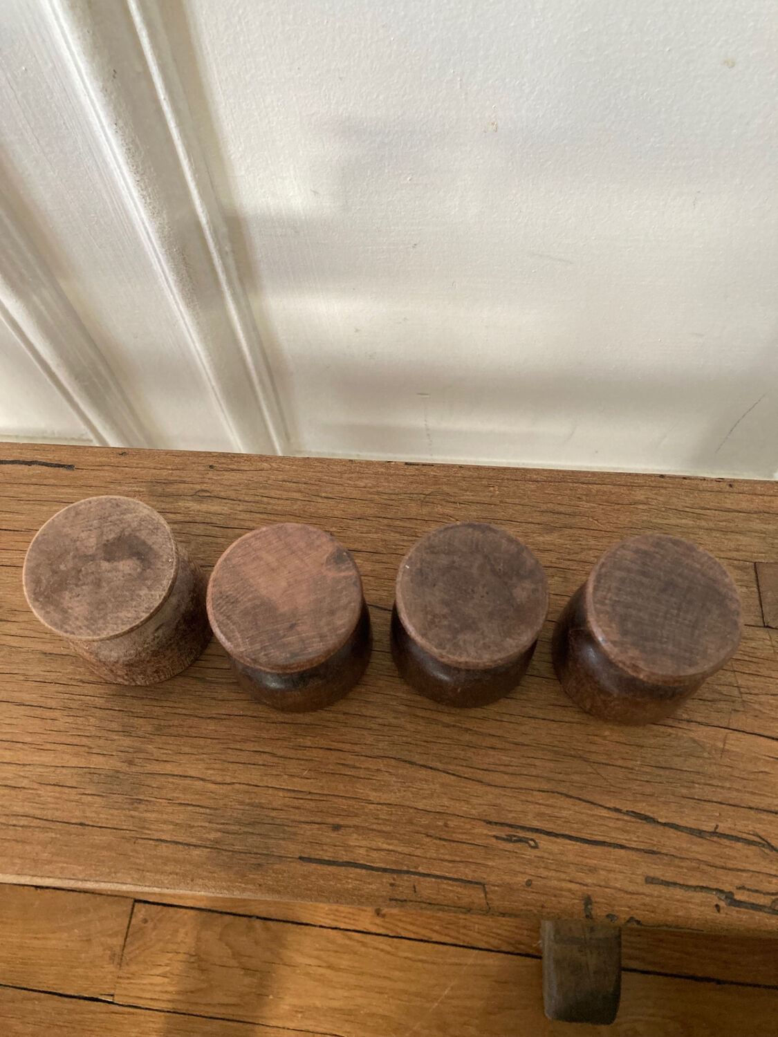 Set of 4 wooden shells
