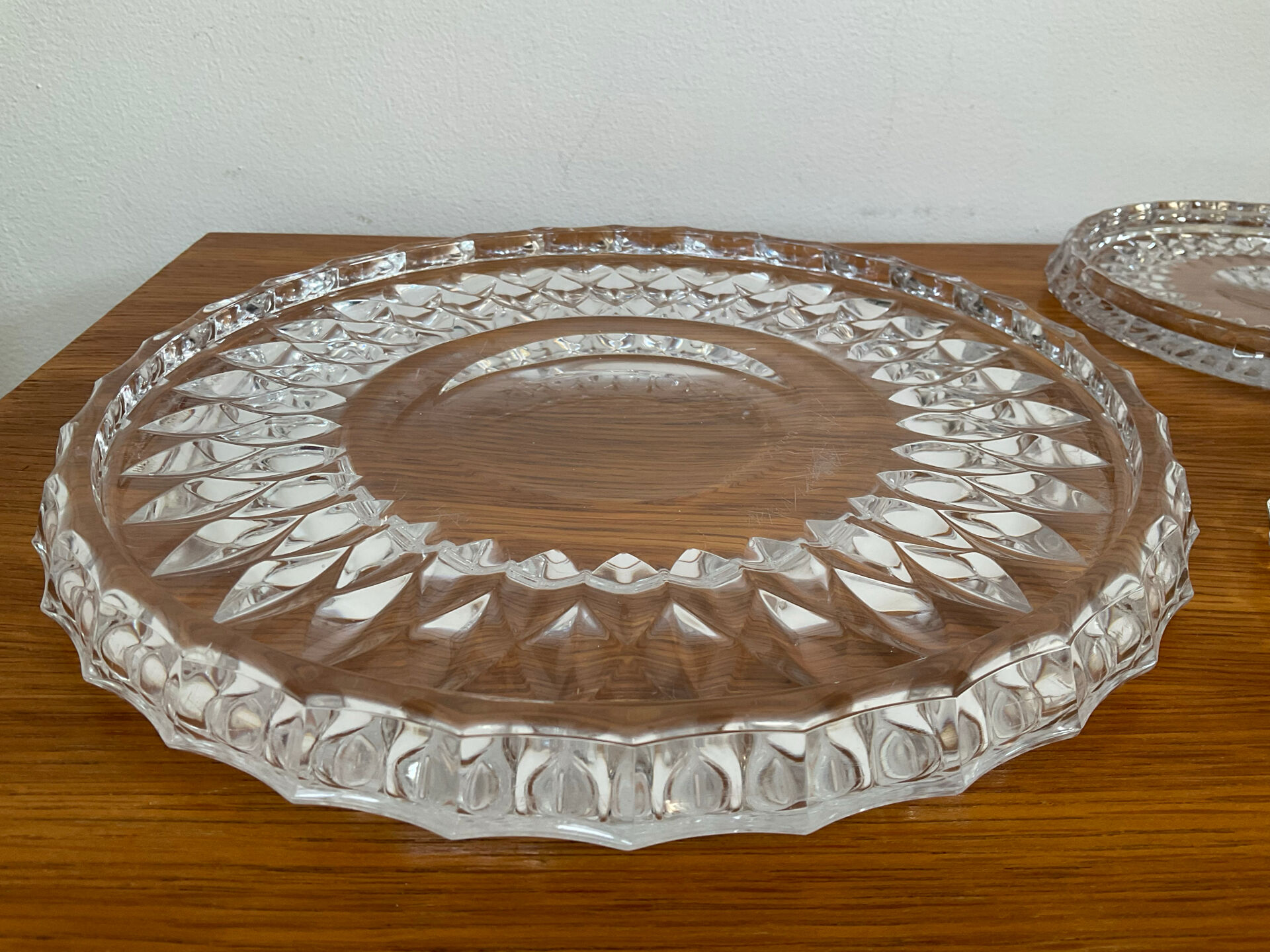 Ensemble cristal Val St Lambert plateau et 2 dessous de bouteille 