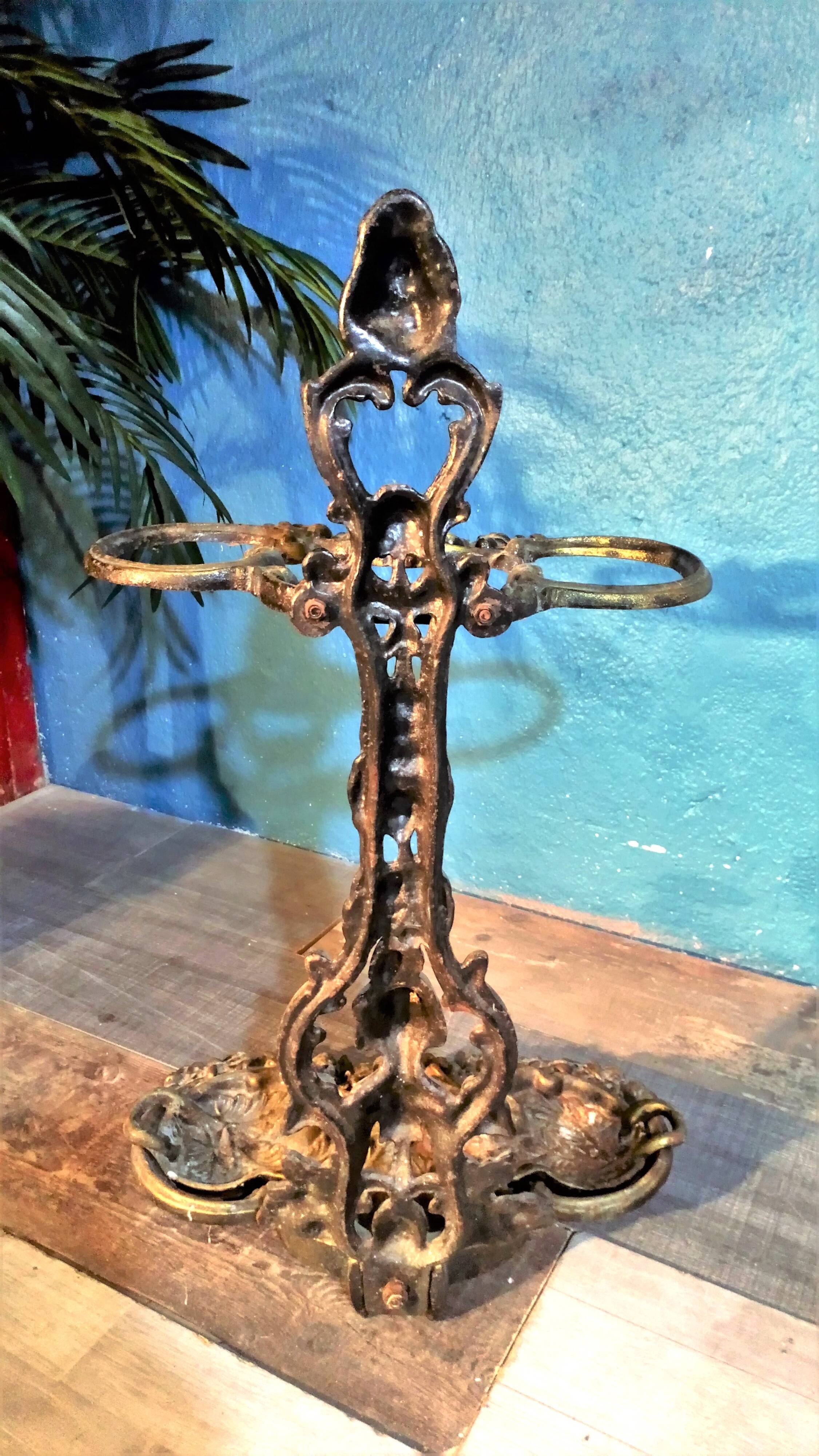 1900s umbrella stand