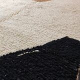 Traditional wool rug Morocco 3 x 2 m