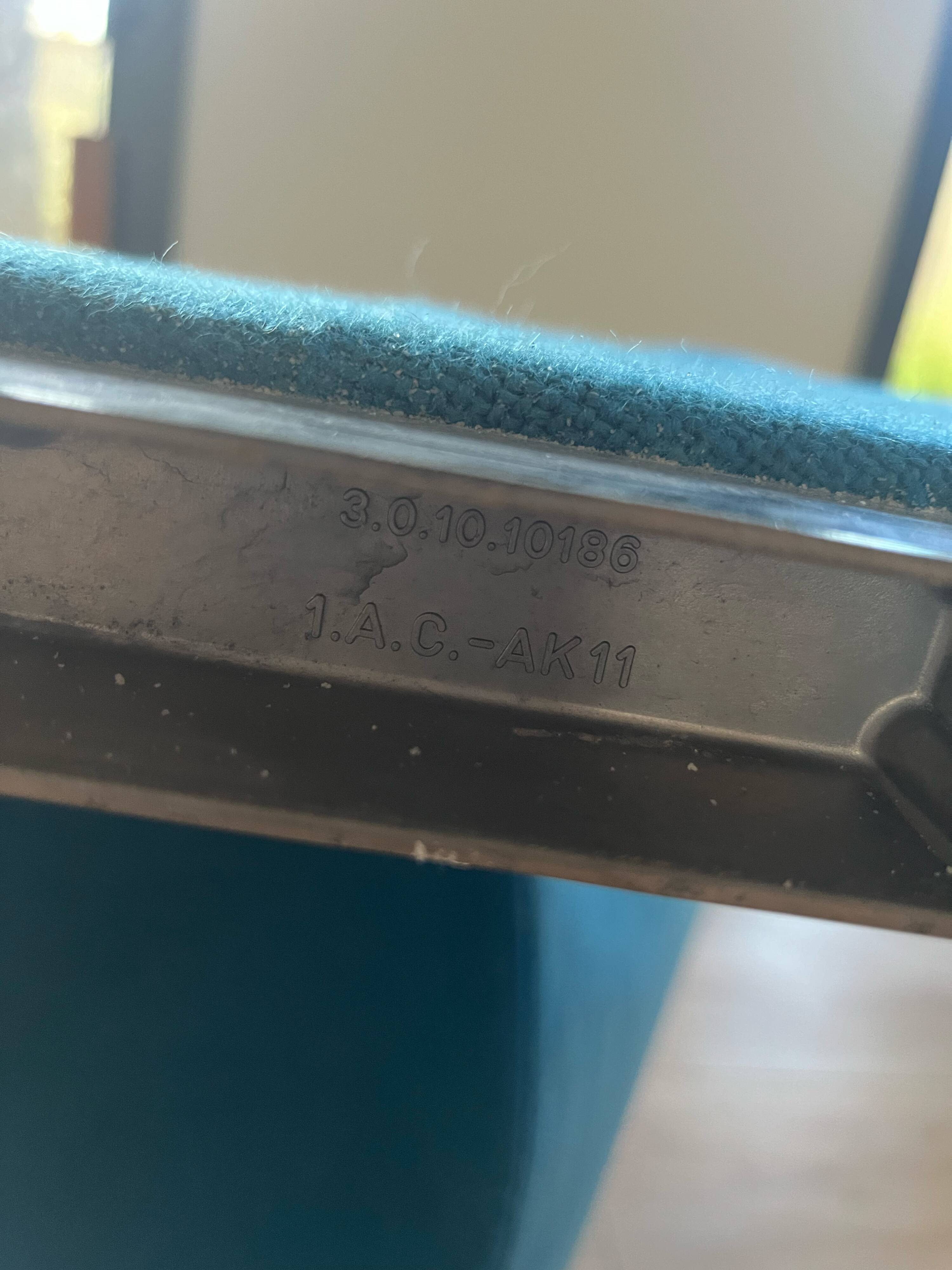 ALKI armchair by Giancarlo Piretti for Castelli.