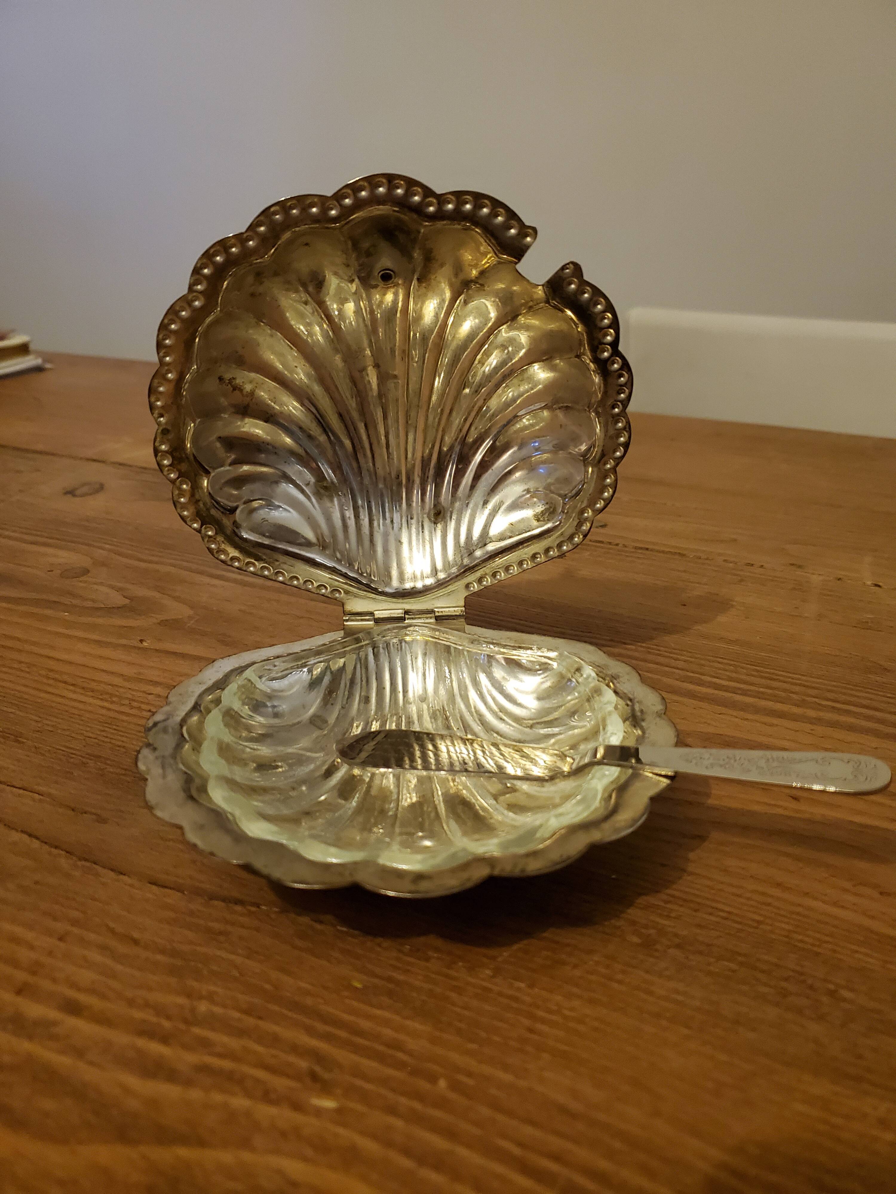 Transparent shell butter maker
