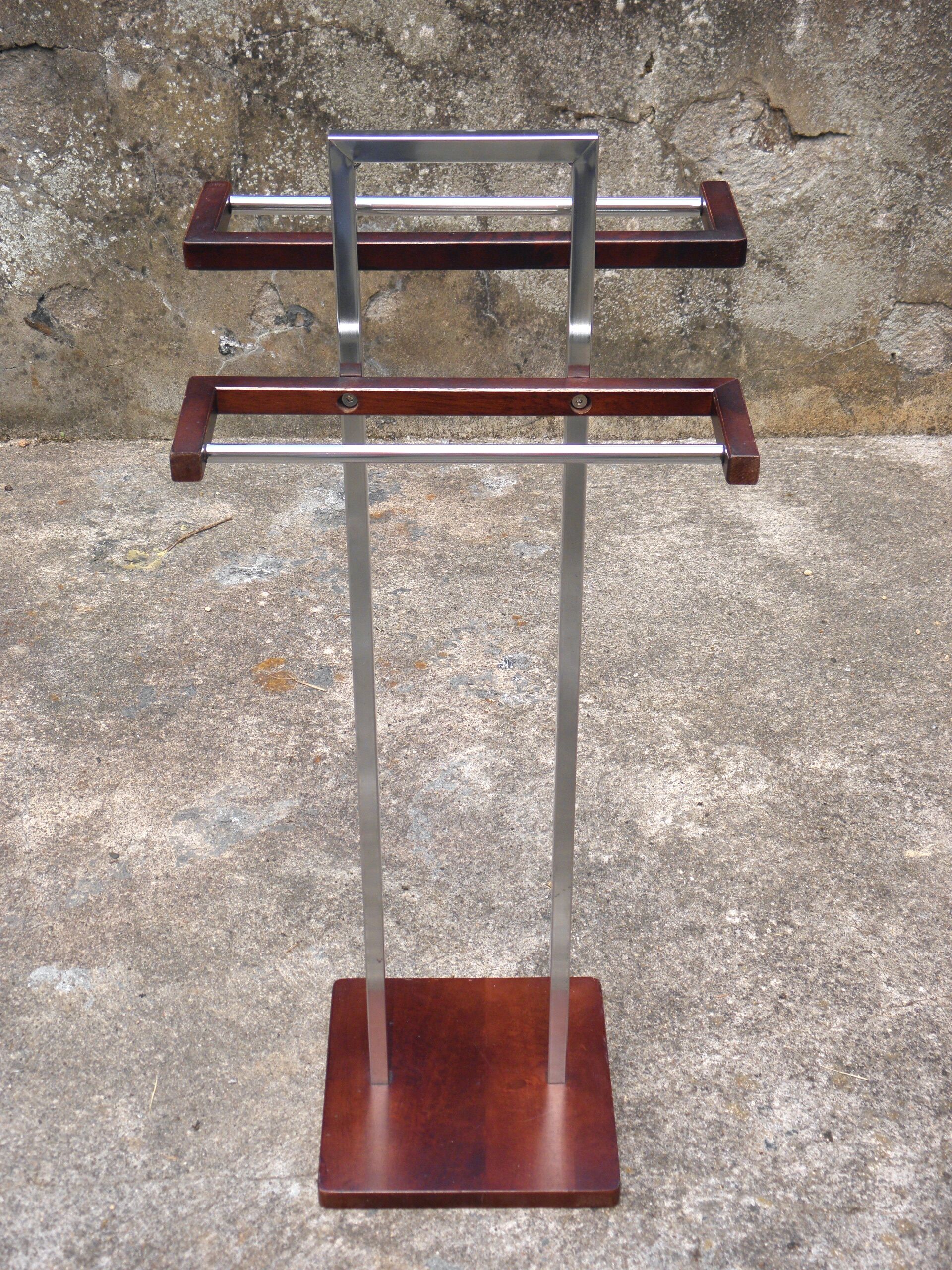 chrome and wood towel rack