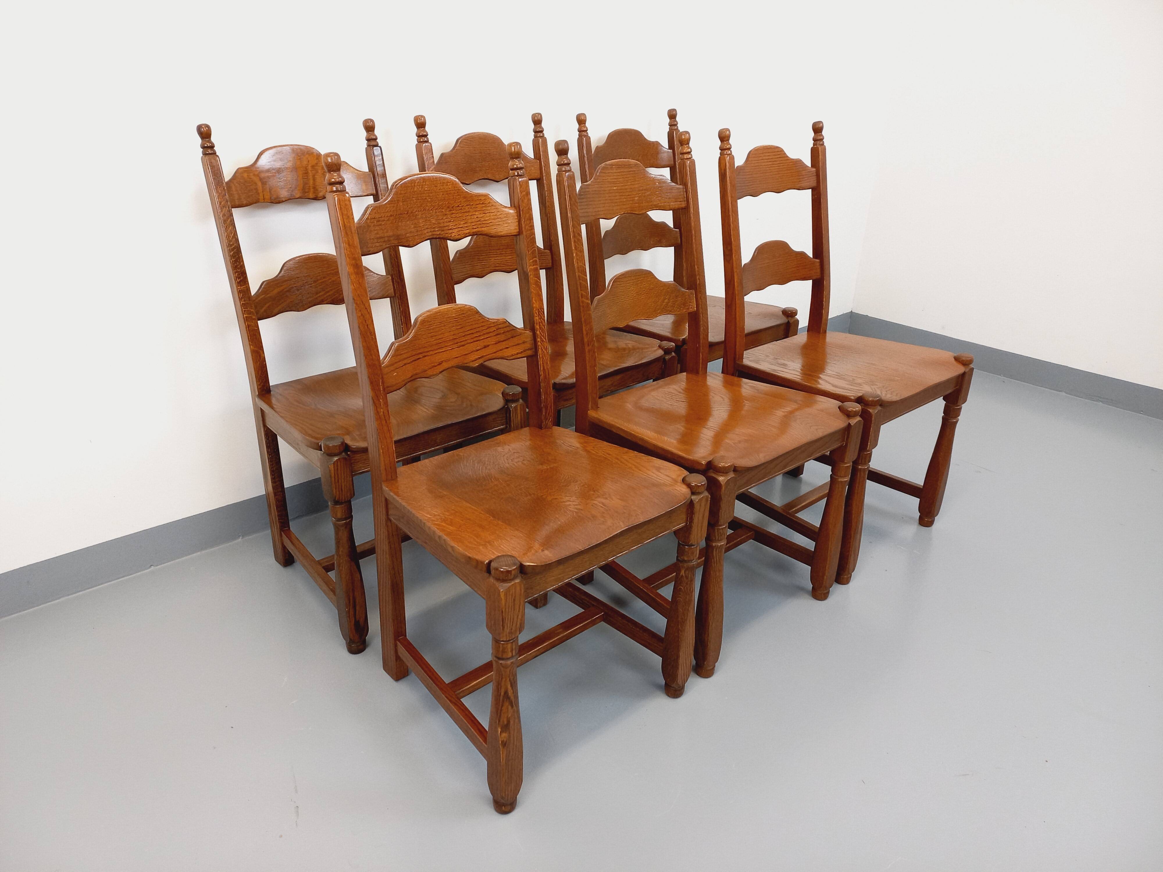 Set of 6 vintage brutalist chairs in oak wood from the 60s