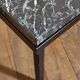 Table basse moderniste en Formica noir marbré vert