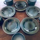 Porcelain cups and saucers from the Virebent Lot