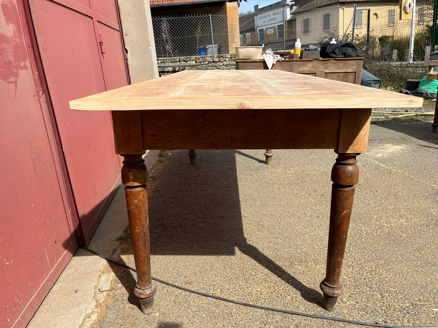 Farmhouse table