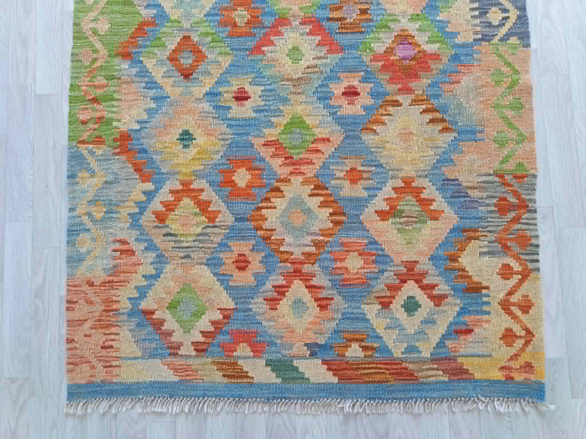 Handmade Persian Gashqaï rug
