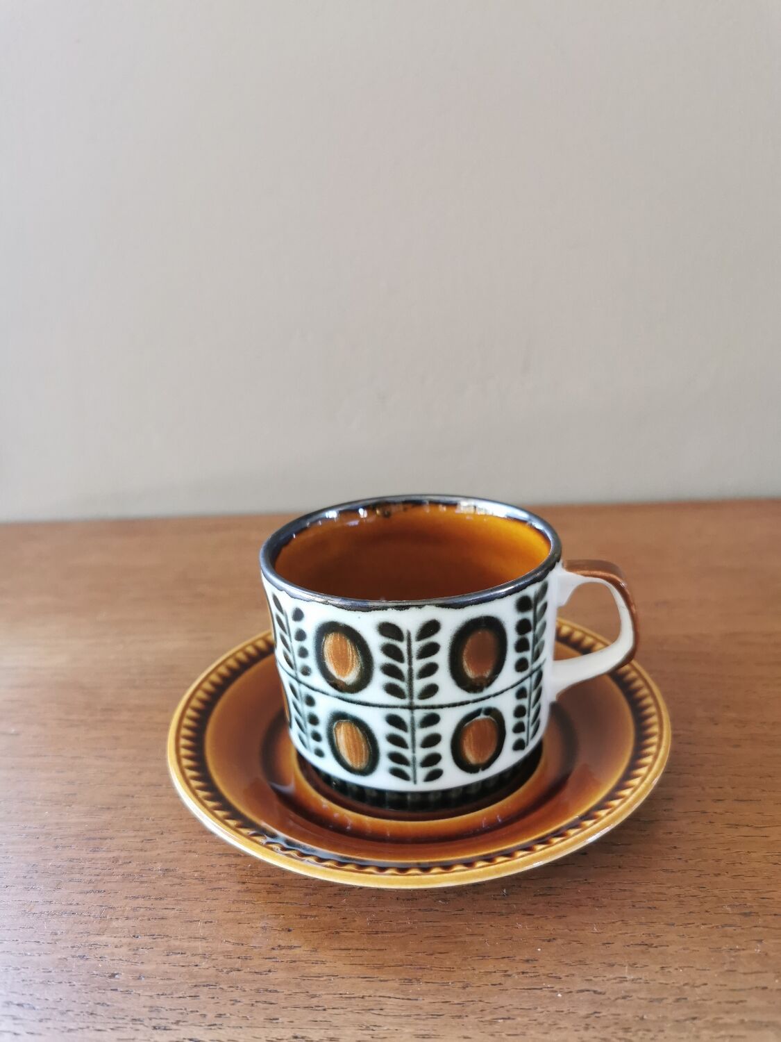 Boch la louviere vintage coffee service. nut