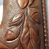 Espejo de pared de cuero. España, 1970s.