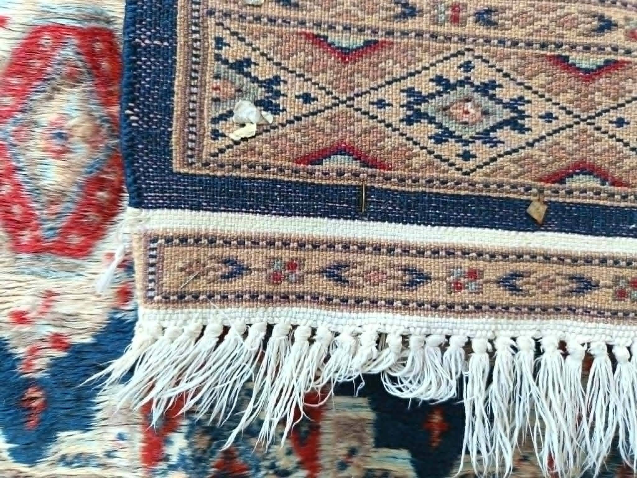 Tapis pakistanais fait main