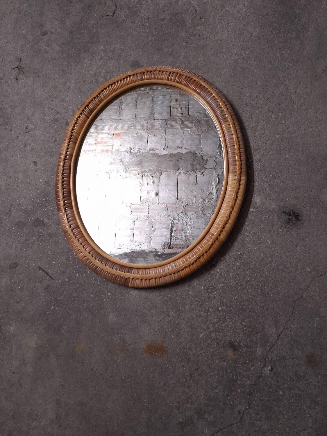 Miroir en rotin vintage