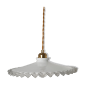 Suspension opaline crantelée
