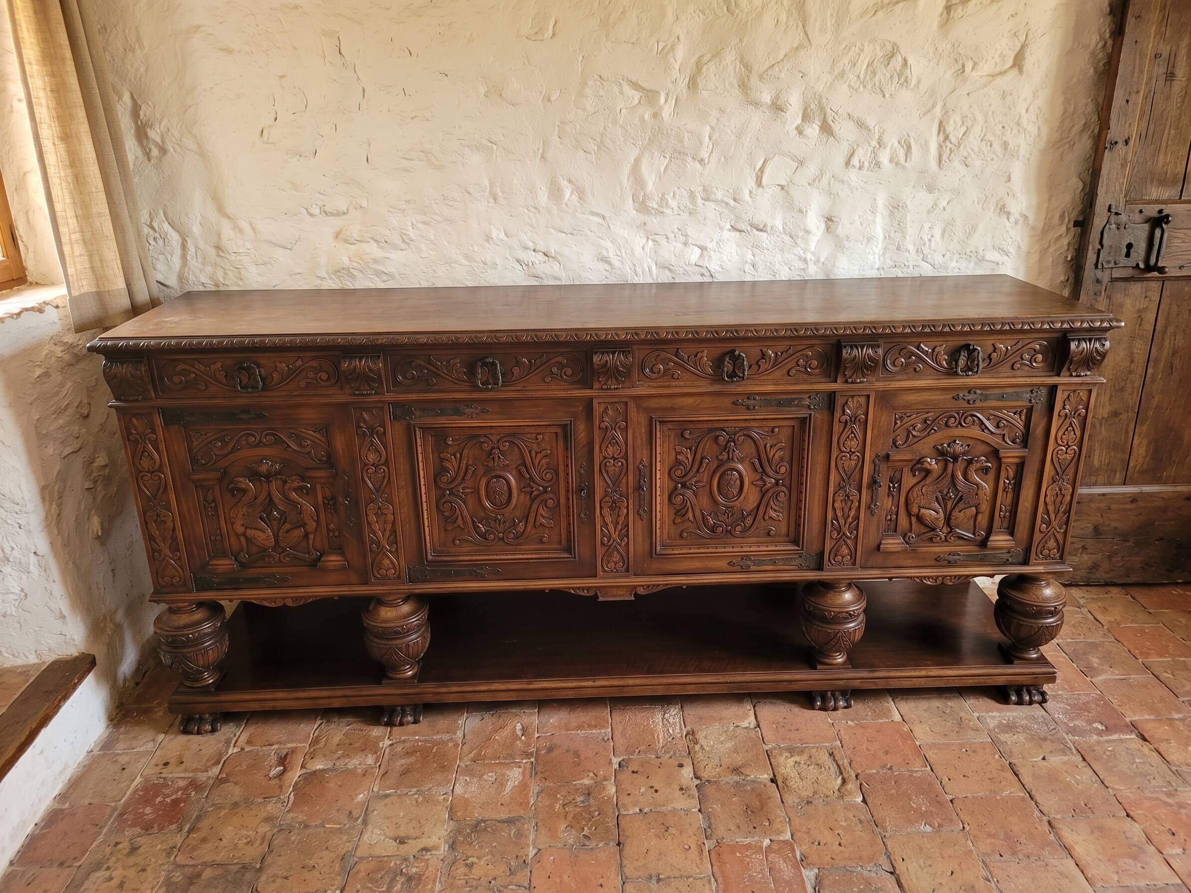Buffet en bois type renaissance