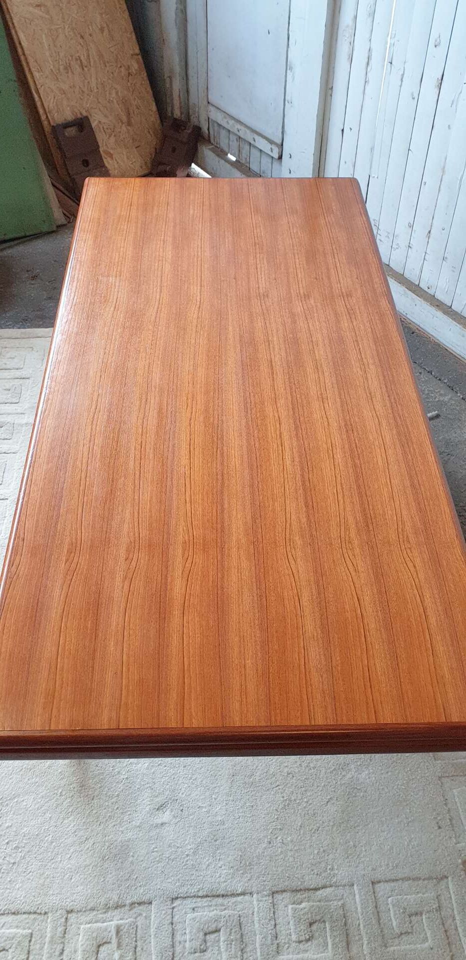 Table vintage en teck datant des années 60