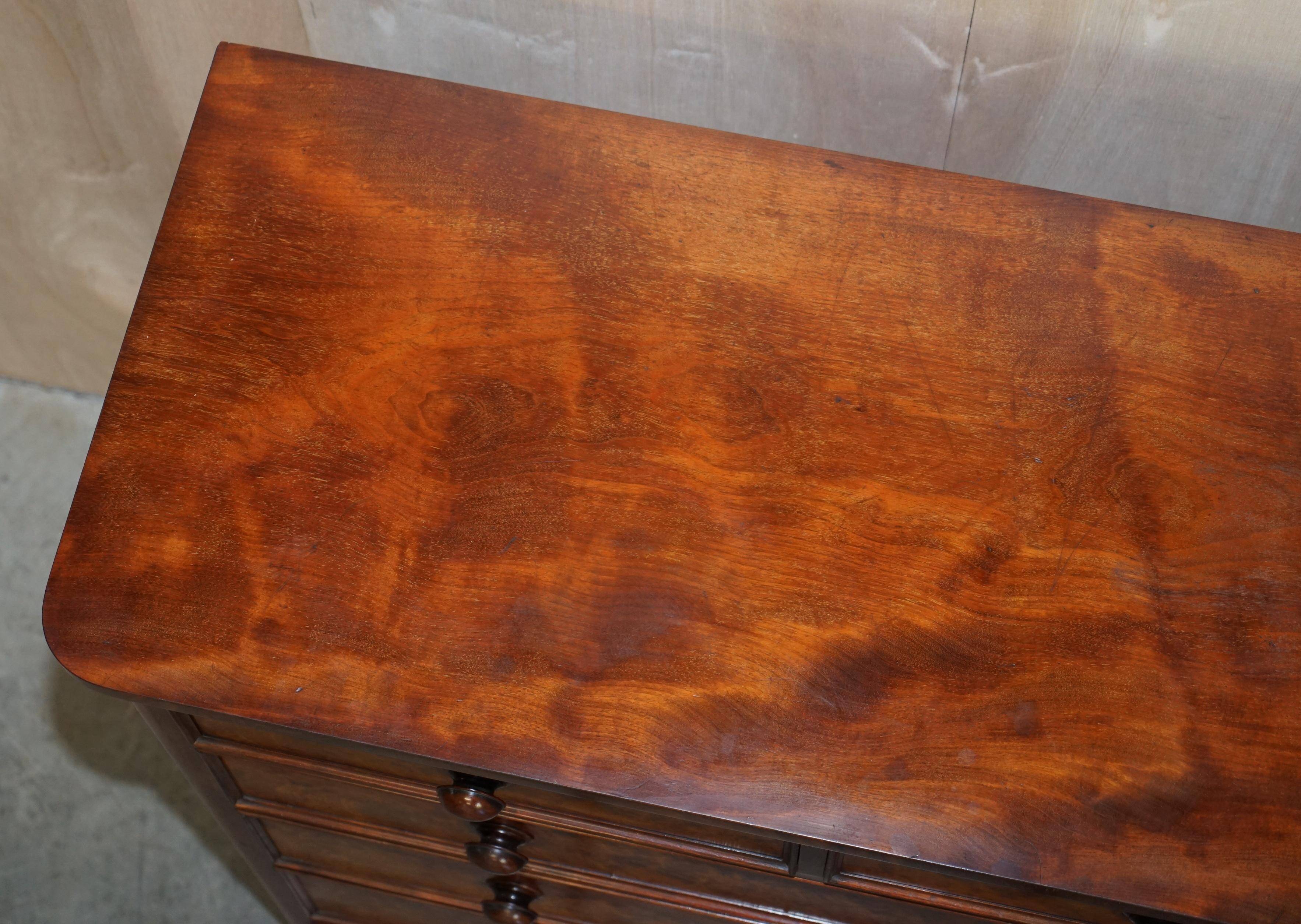 Victorian commode in flame wood with four drawers