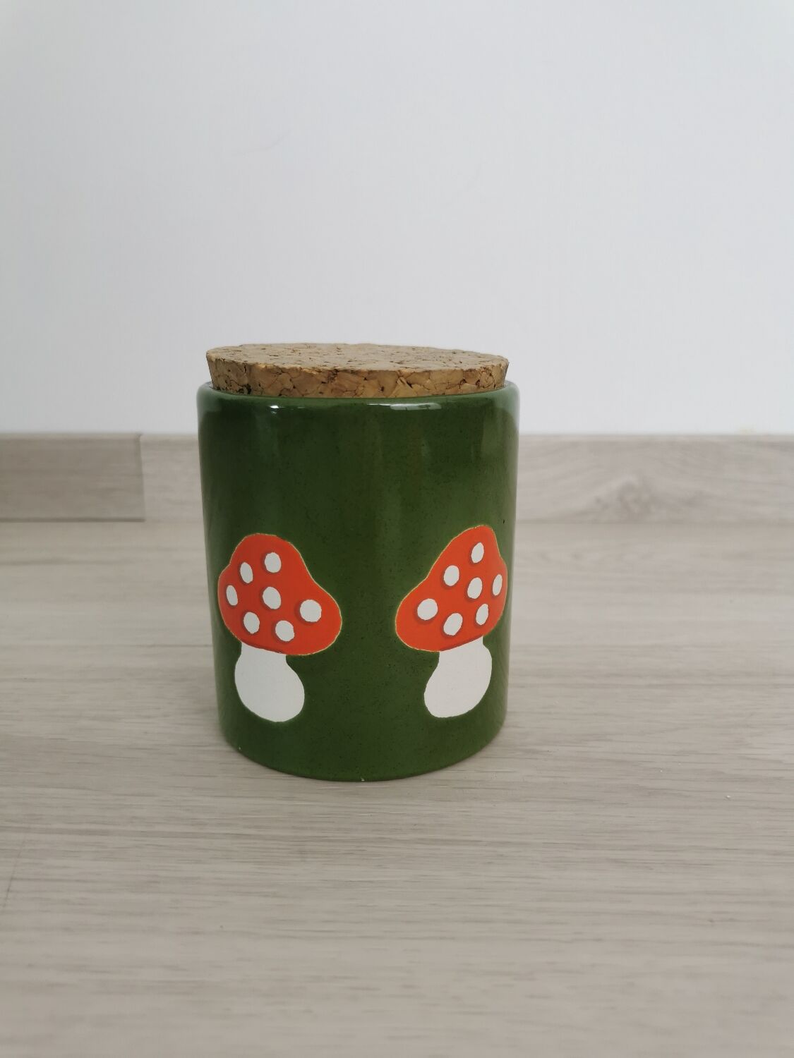 Vintage ceramic spice pots