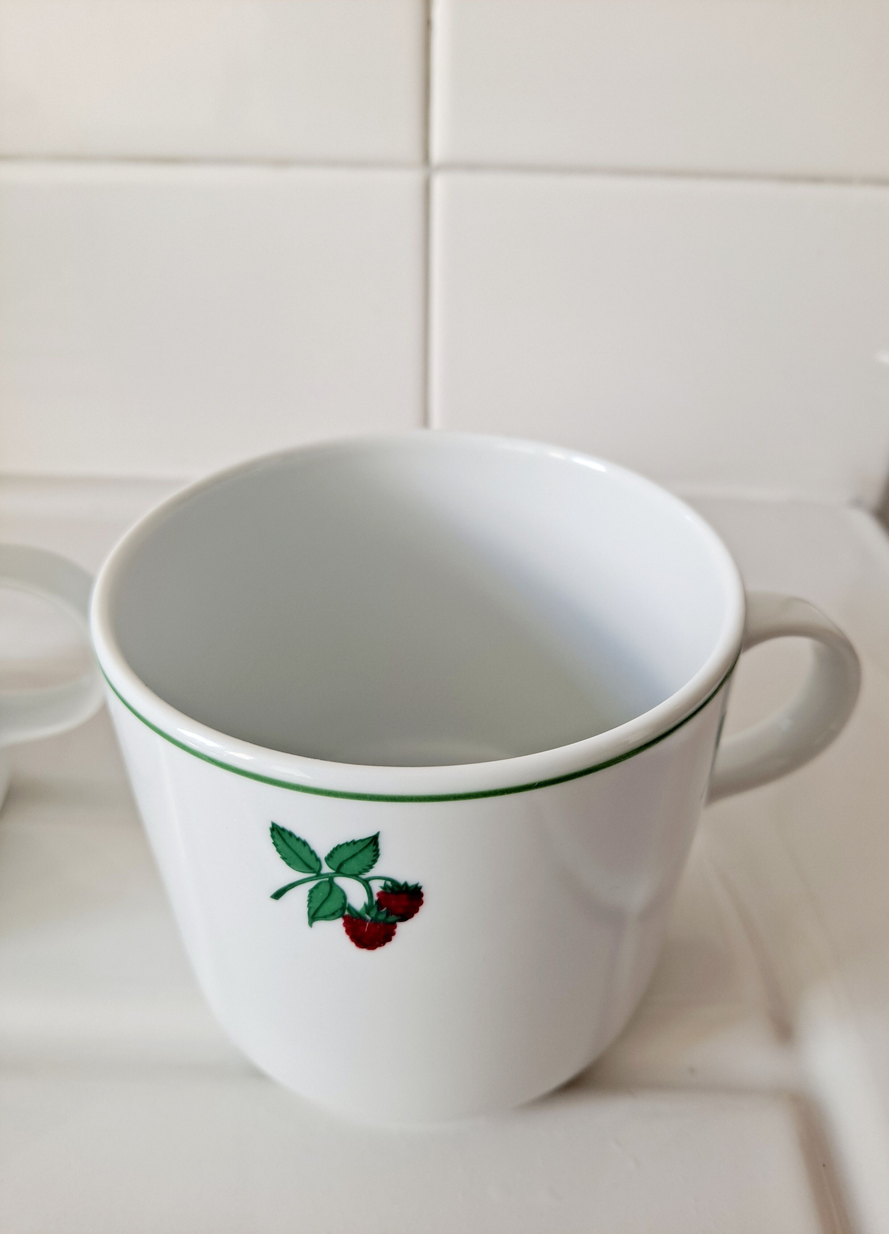 Raspberry breakfast cups