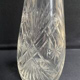 Carafe en cristal soufflé, taillé et col en argent