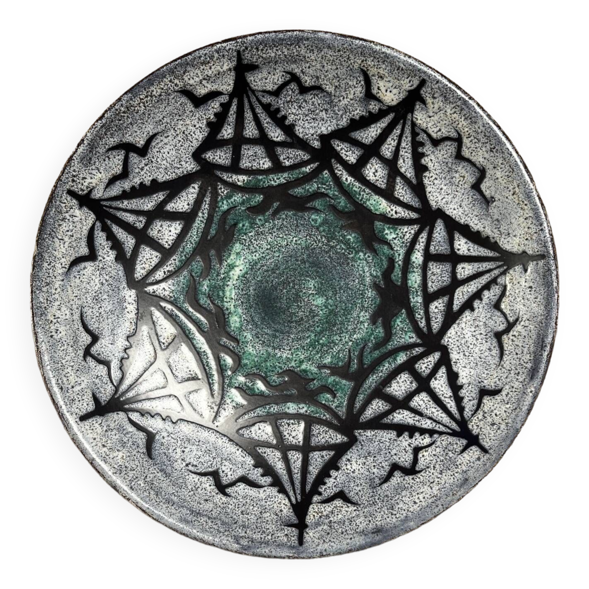 Large round dish St Clément boat motifs