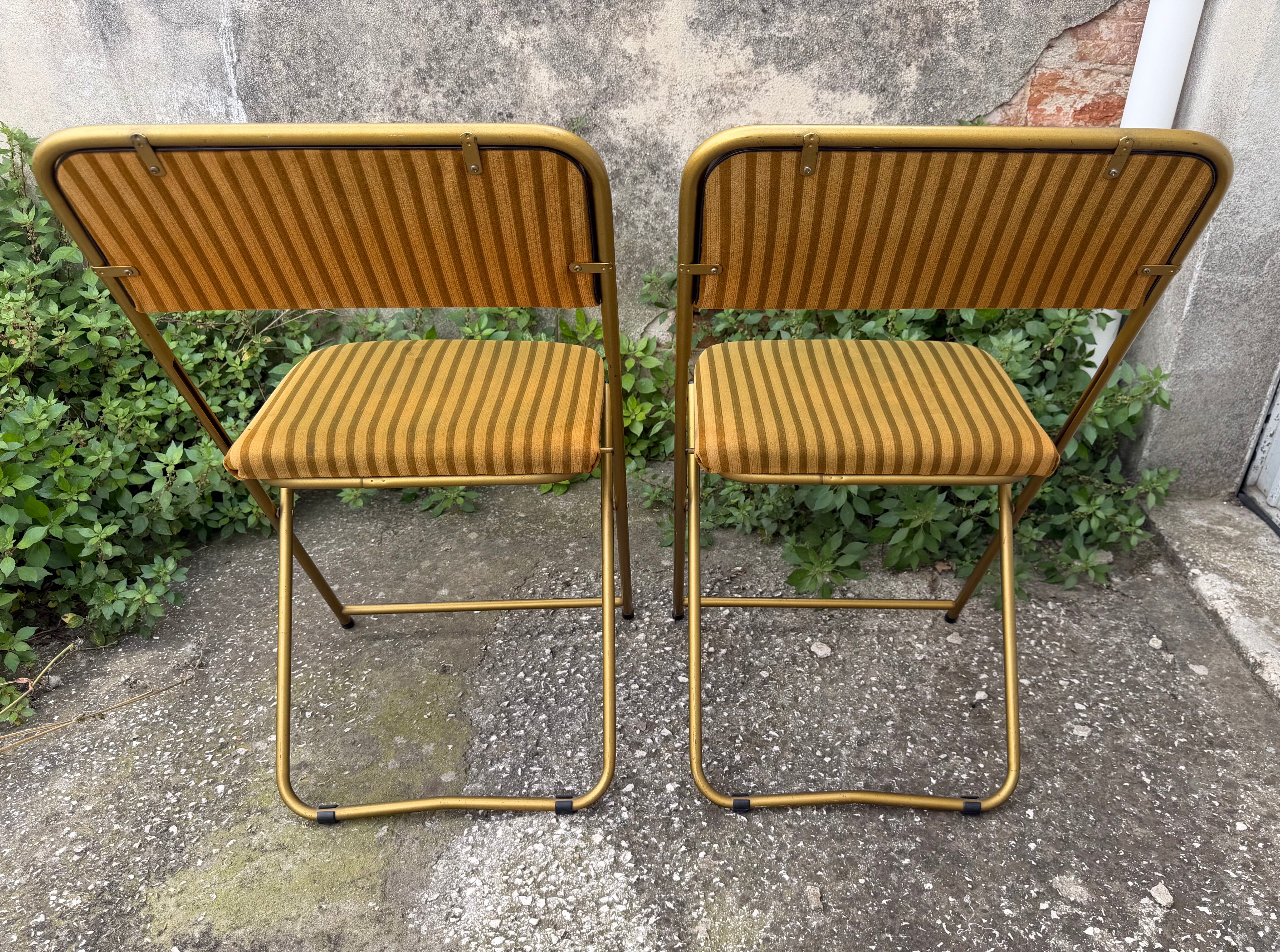 Paire de chaises en velours Lafuma » modèle "Chantazur"