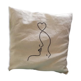 Continuous drawing cushion
