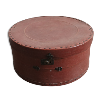 Hat box