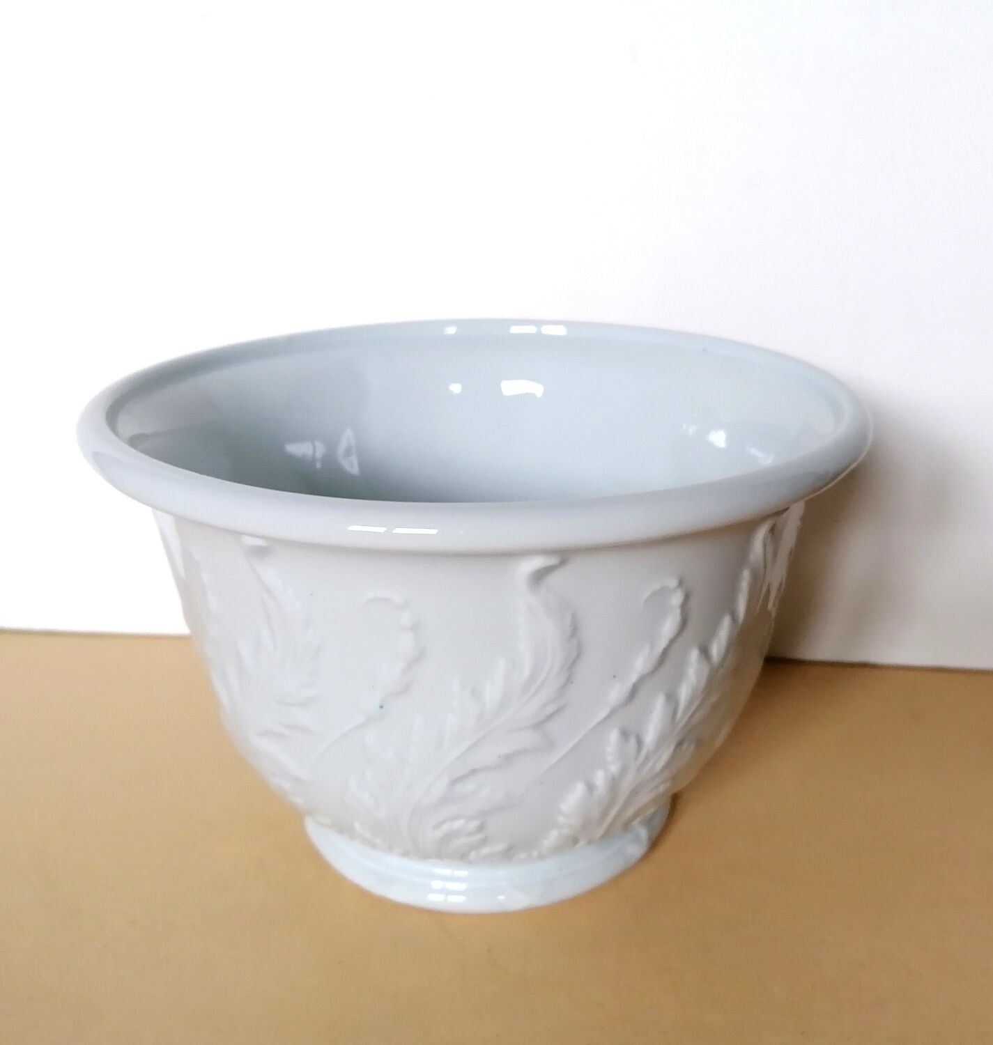 Cache pot Limoges in white porcelain