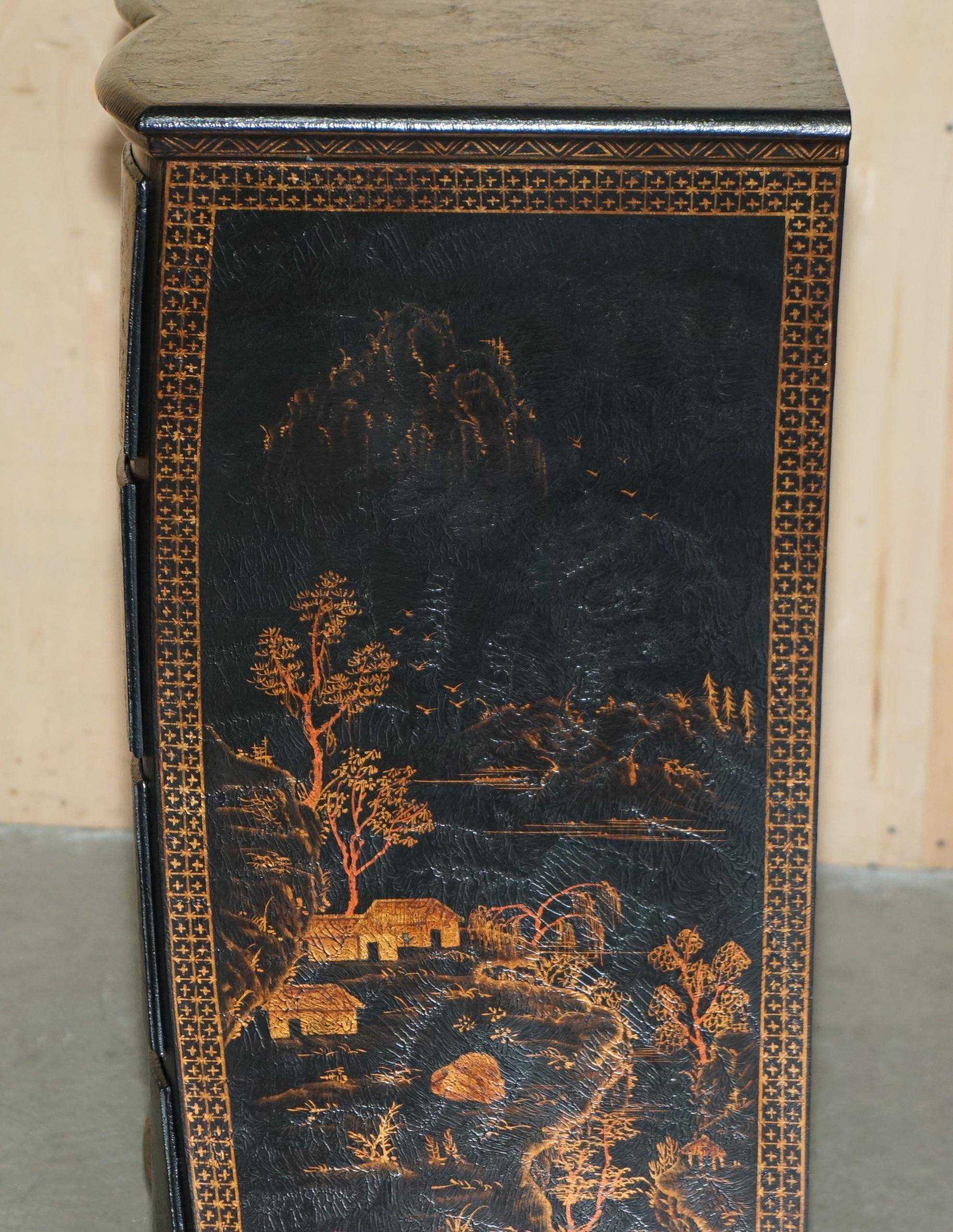 Commode Chinoiserie Antique Peinte à la Main