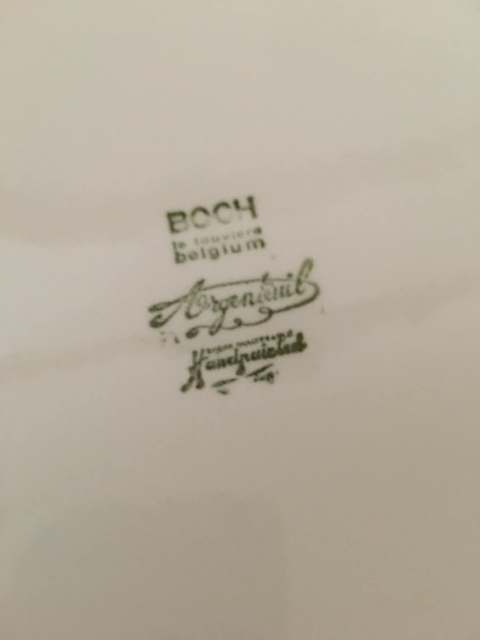 Porcelain tureen stamped boch la louvière, belgium, model argenteuil (70s)