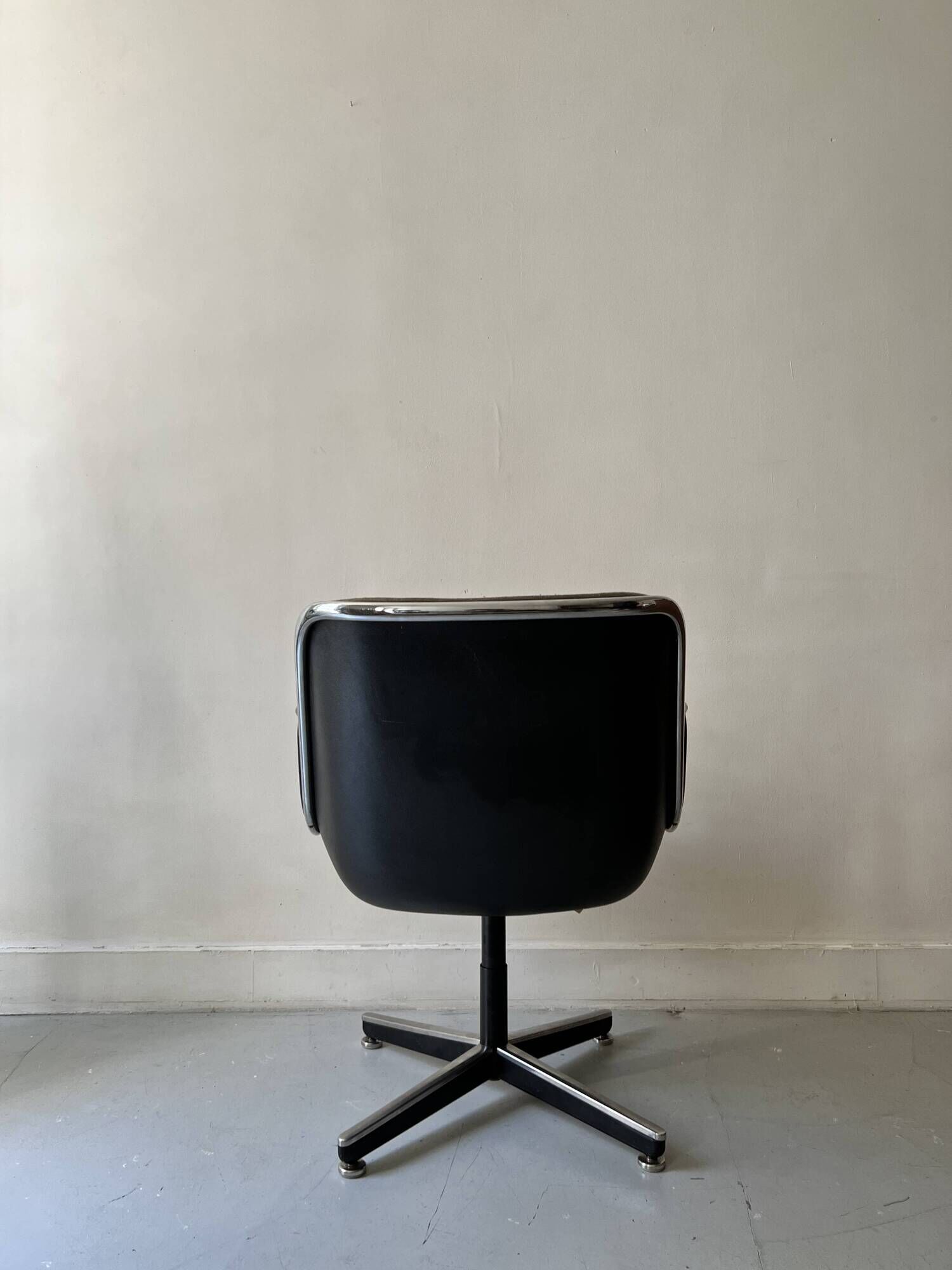 Velvet office chair with armrest by C. POLLOCK for Knoll