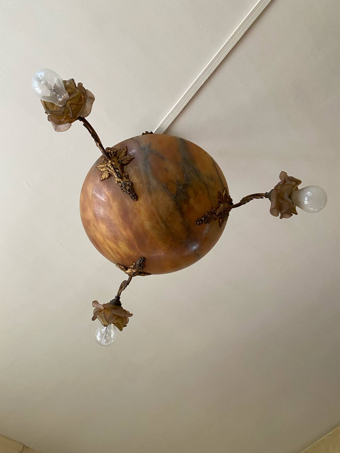 Art deco alabaster pendant light