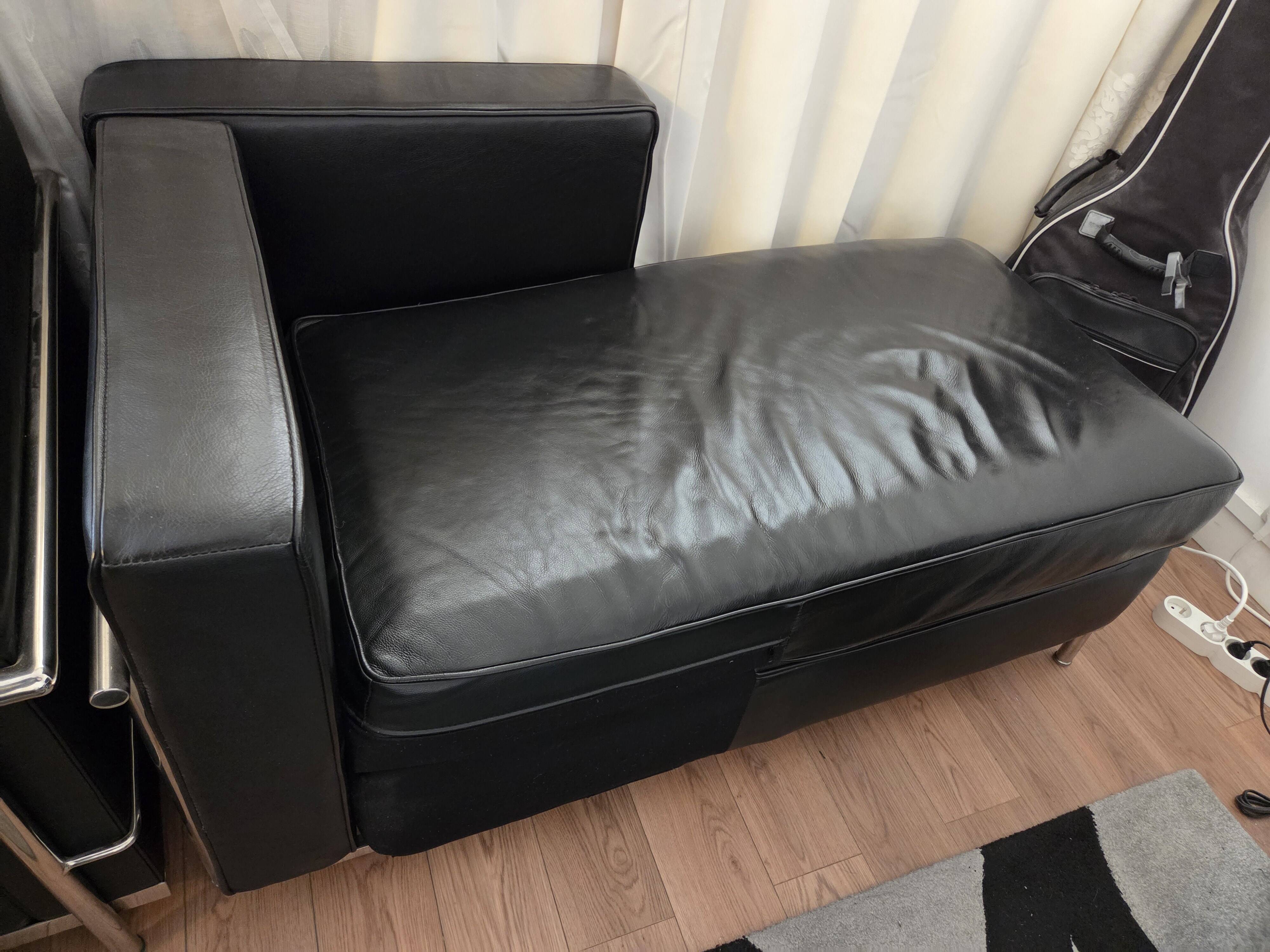 LC2 corner sofa Le Corbusier - Black Italian Leather