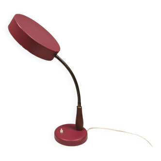 Table lamp in aubergine coloured metal, brass bend and teak wood 1960-70s